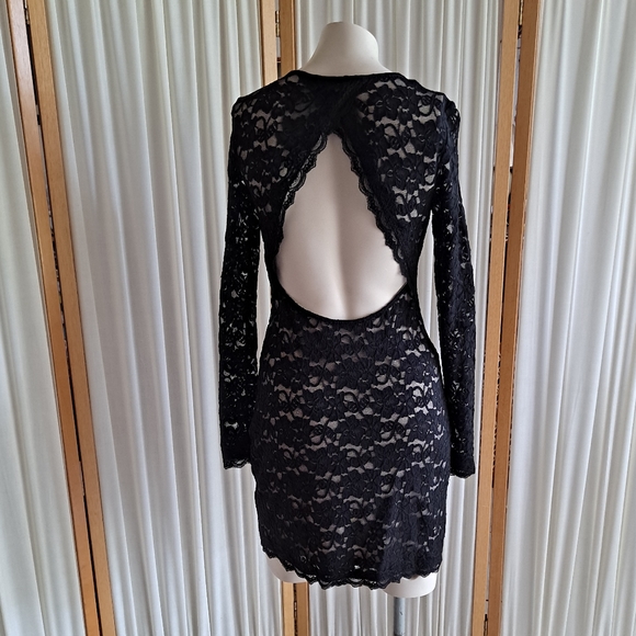 Express lace open back long sleeve LBD - Picture 2 of 5